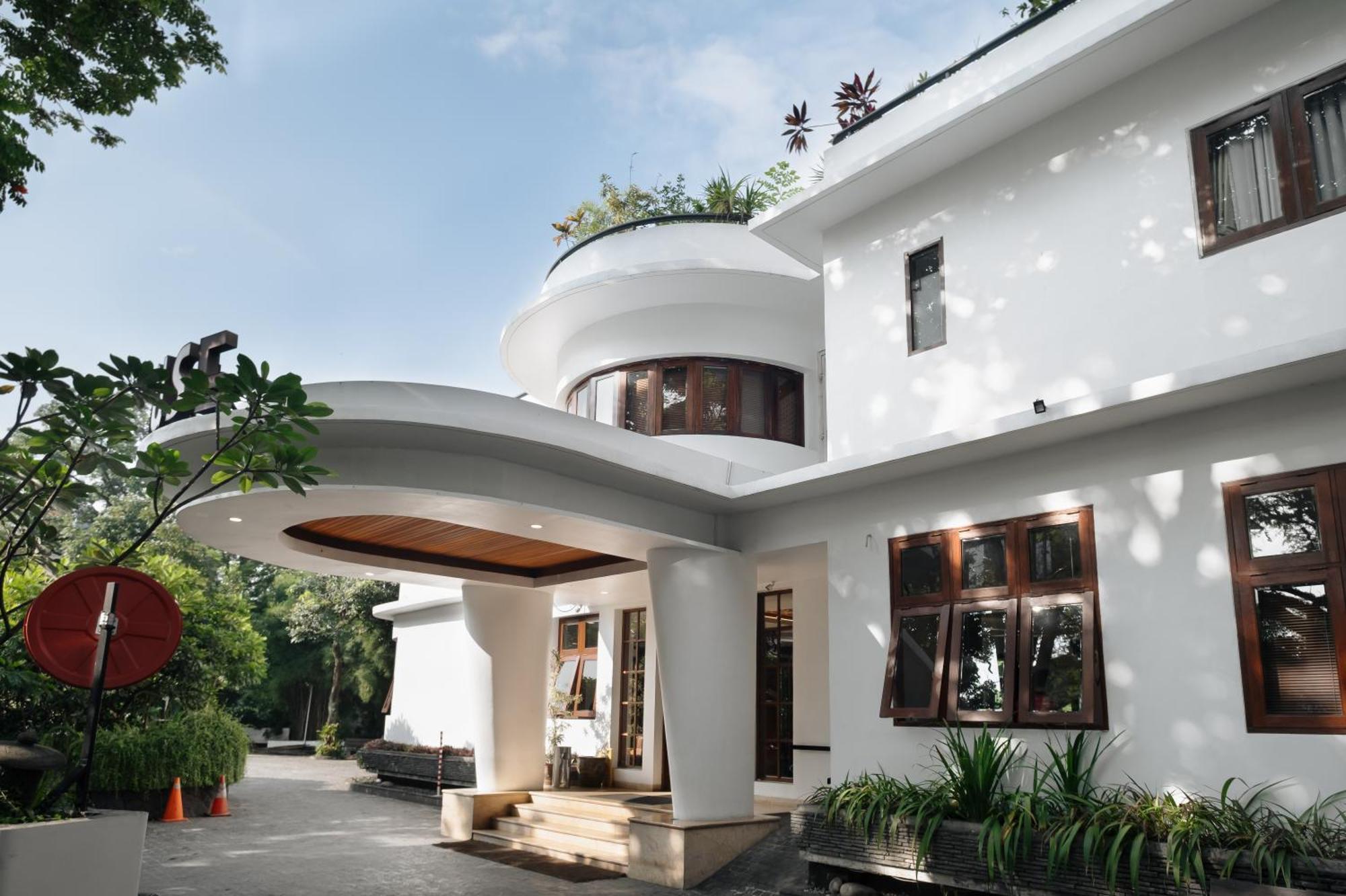מלון בנדונג House Sangkuriang מראה חיצוני תמונה